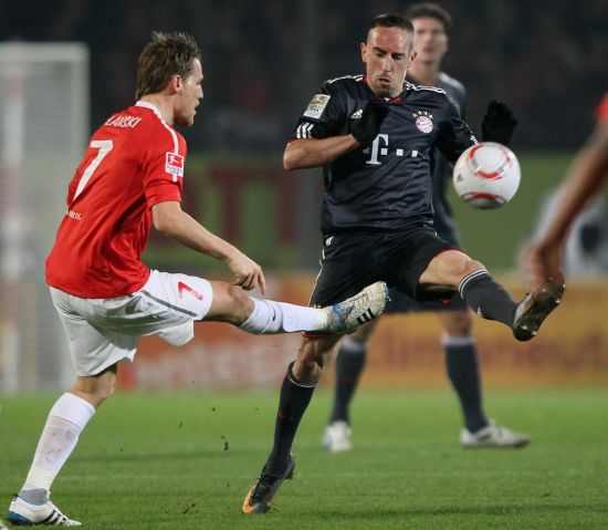 练事故而严 练事故而严